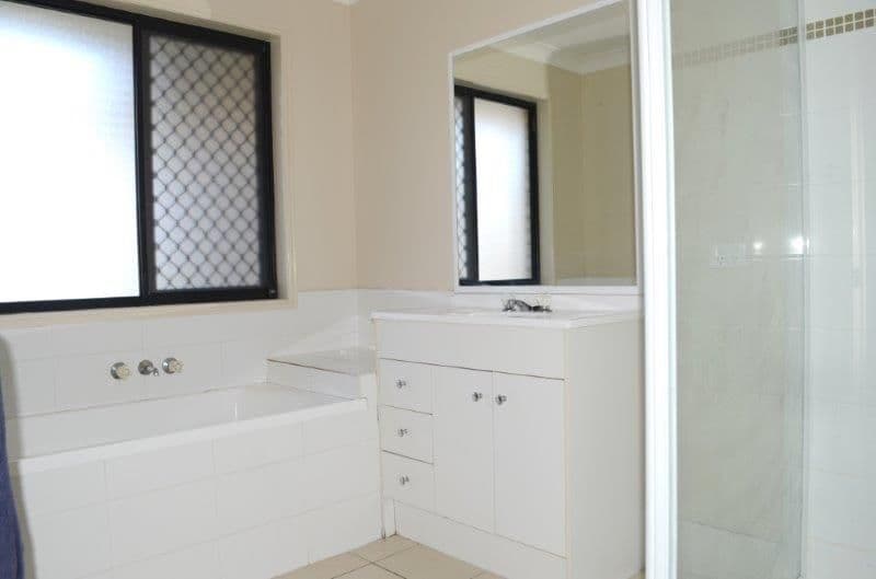 11 Gow Court, CRESTMEAD QLD 4132, Crestmead - Thumbnail 7