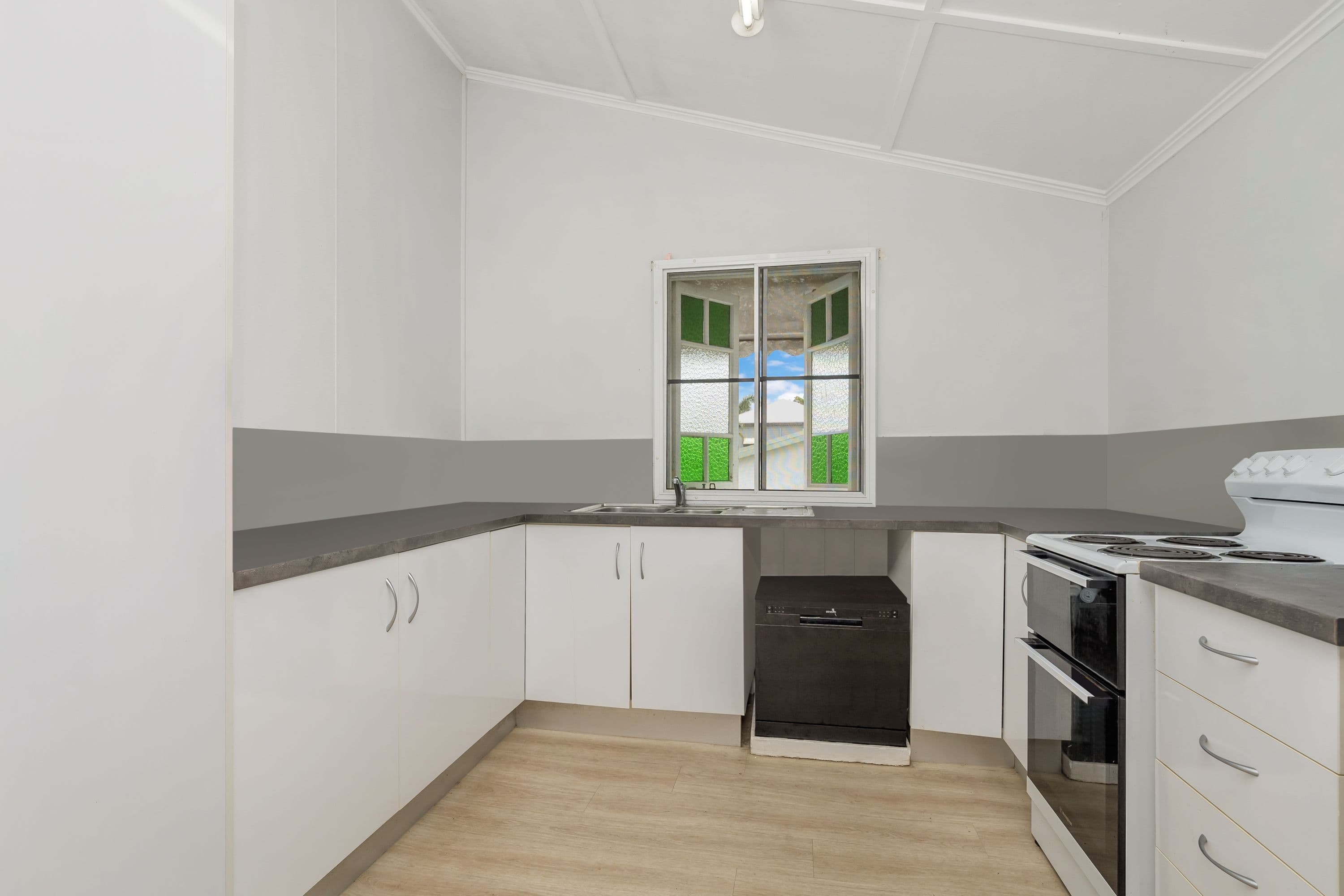 12 Mcalister Street, Oonoonba QLD 4811, Oonoonba - Thumbnail 7