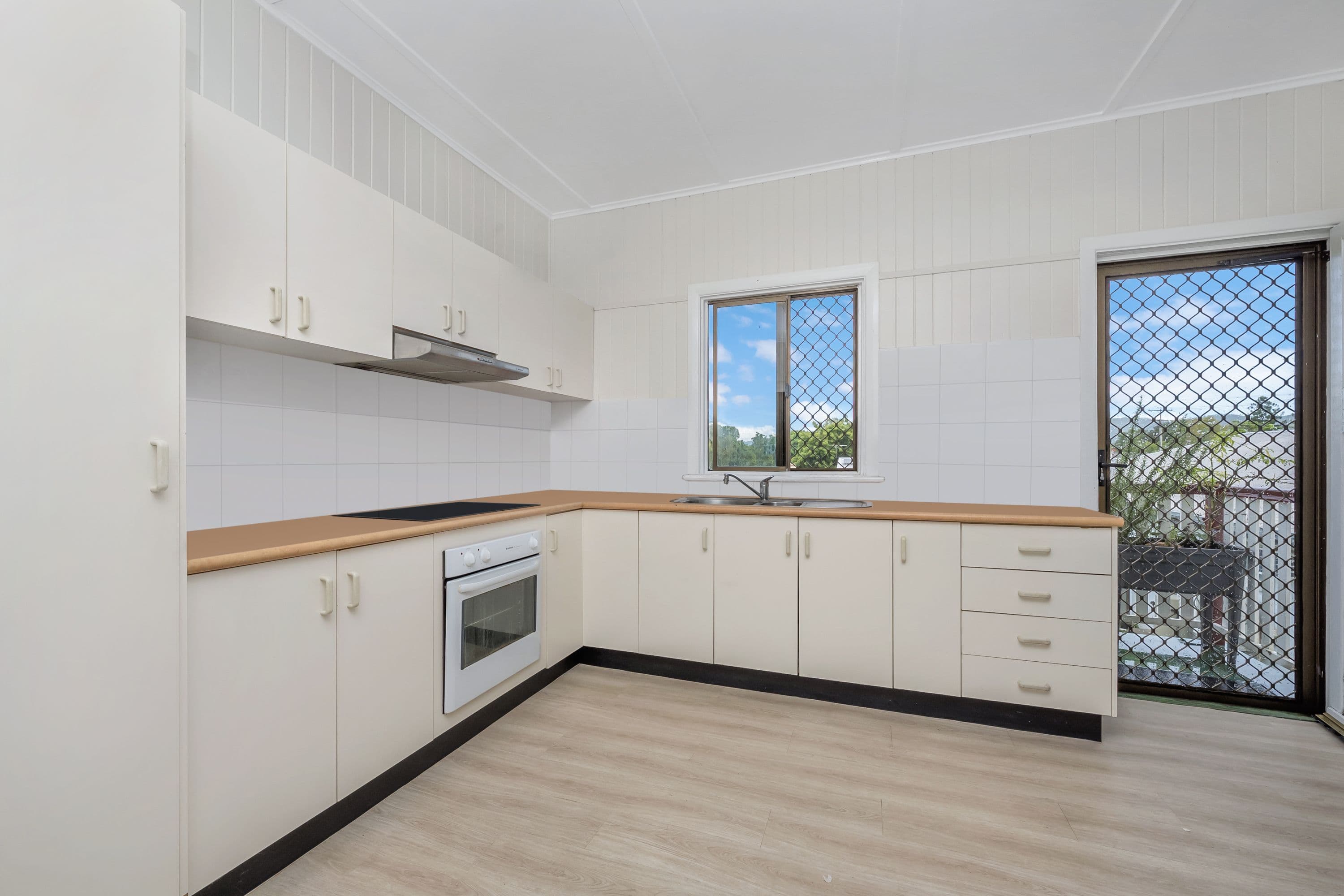 12 Mcalister Street, Oonoonba QLD 4811, Oonoonba - Thumbnail 8