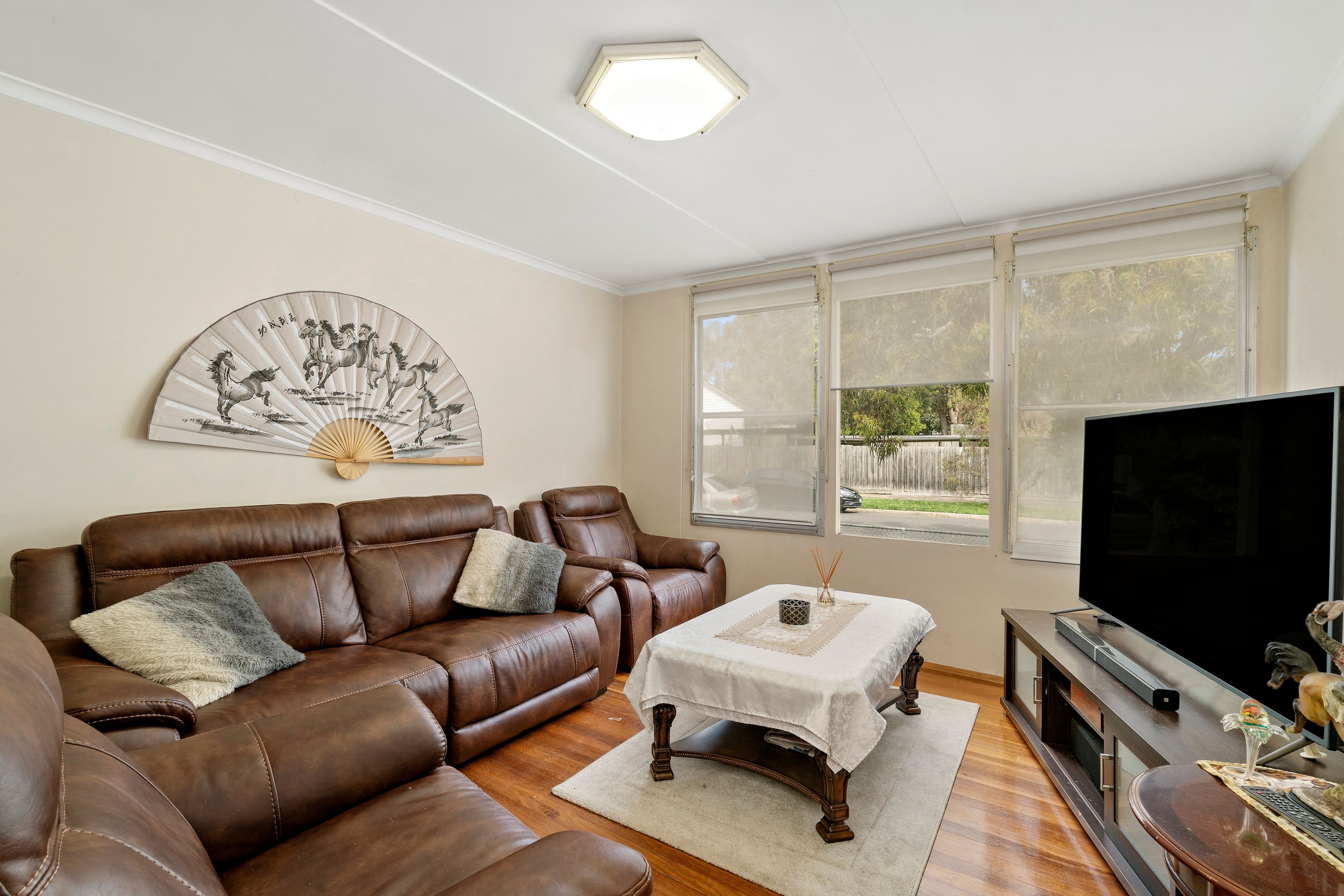 35 Hickory Crescent, Frankston North VIC 3200, Frankston North - Thumbnail 3