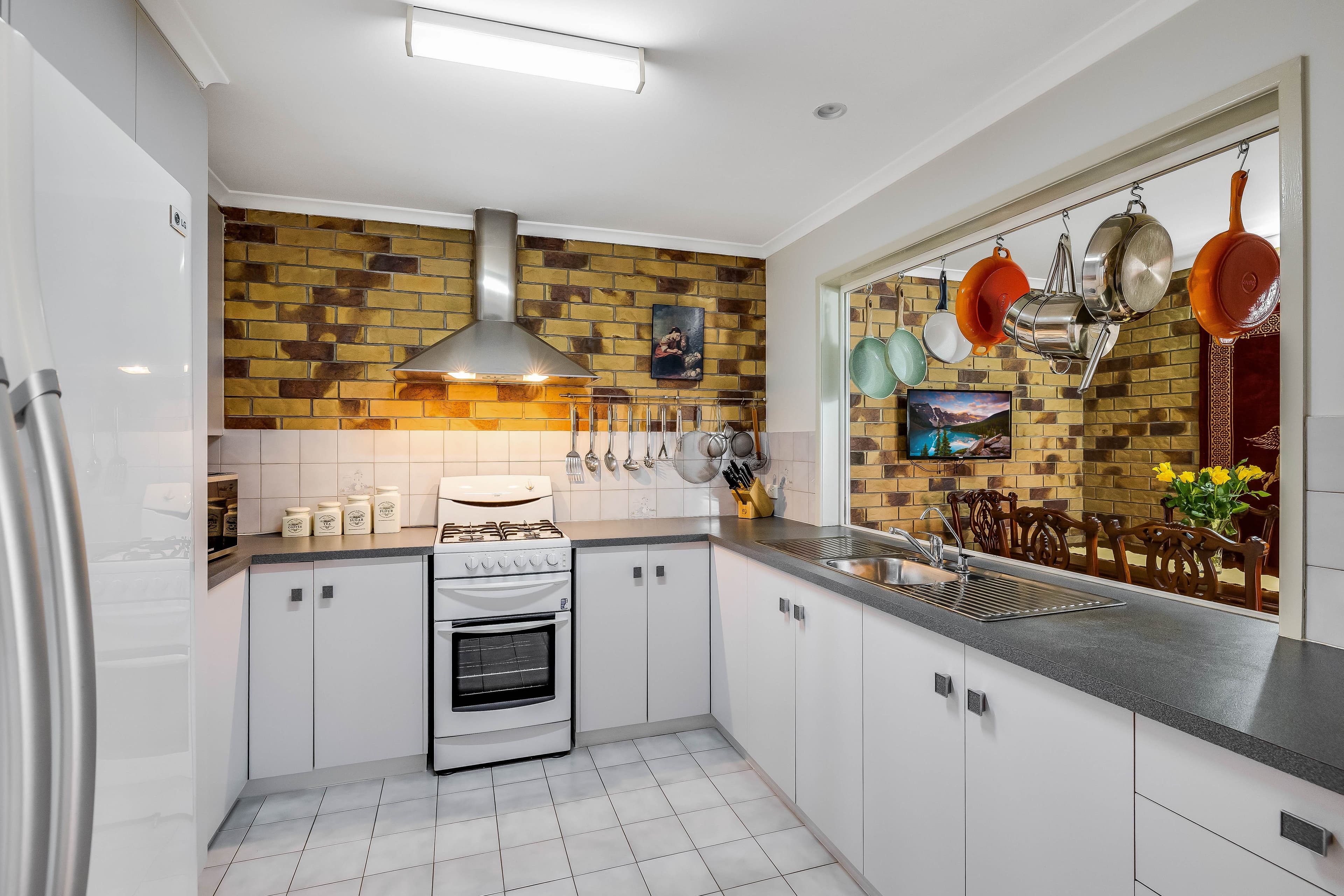 12 Heinemann Court, Kearneys Spring QLD 4350, Kearneys Spring - Thumbnail 4
