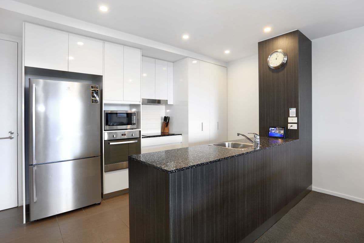 56 'Synergy Apartments' 2729 Gold Coast Highway, Broadbeach QLD 4218, Broadbeach - Thumbnail 6