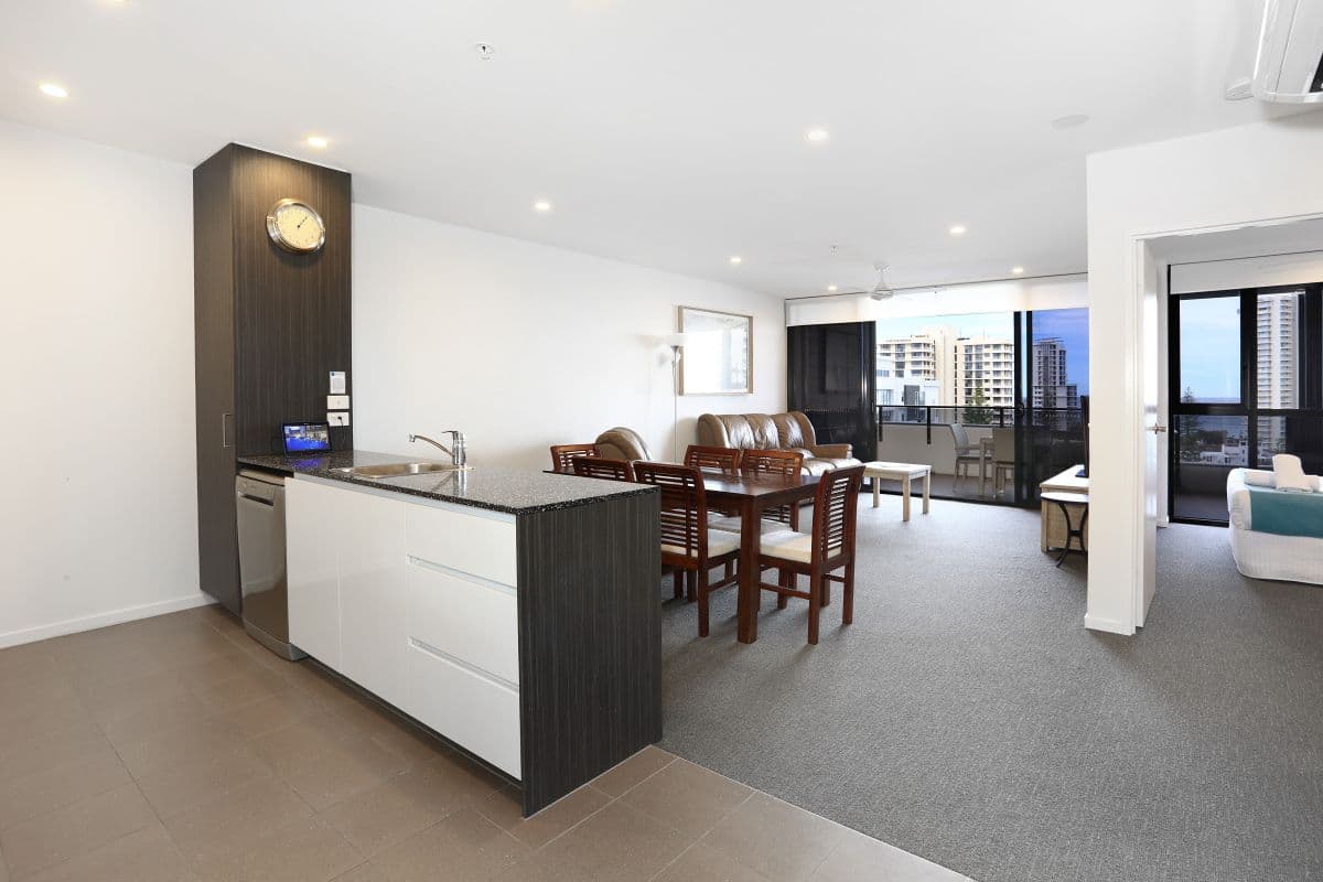 56 'Synergy Apartments' 2729 Gold Coast Highway, Broadbeach QLD 4218, Broadbeach - Thumbnail 7
