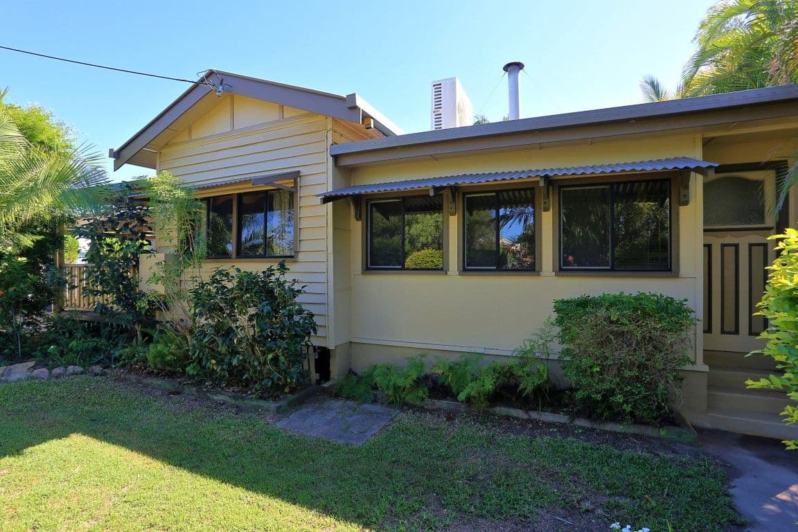 22 Montgomery Street, SVENSSON HEIGHTS QLD 4670, Svensson Heights - Thumbnail 3