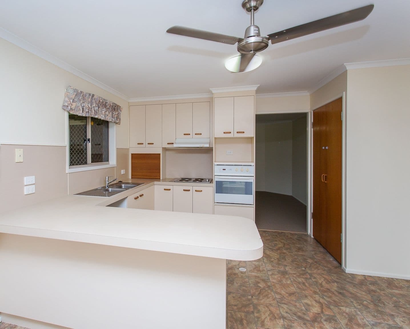 4 Noden  Street, Sarina QLD 4737, Sarina - Thumbnail 5