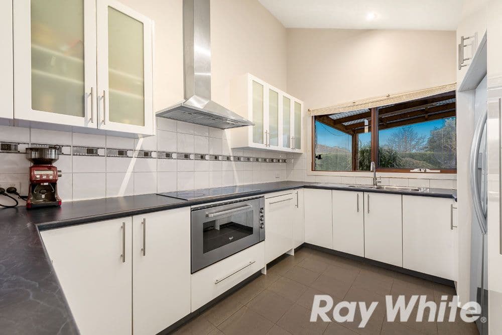 6 Coral Court, Vermont South VIC 3133, Vermont South - Thumbnail 4