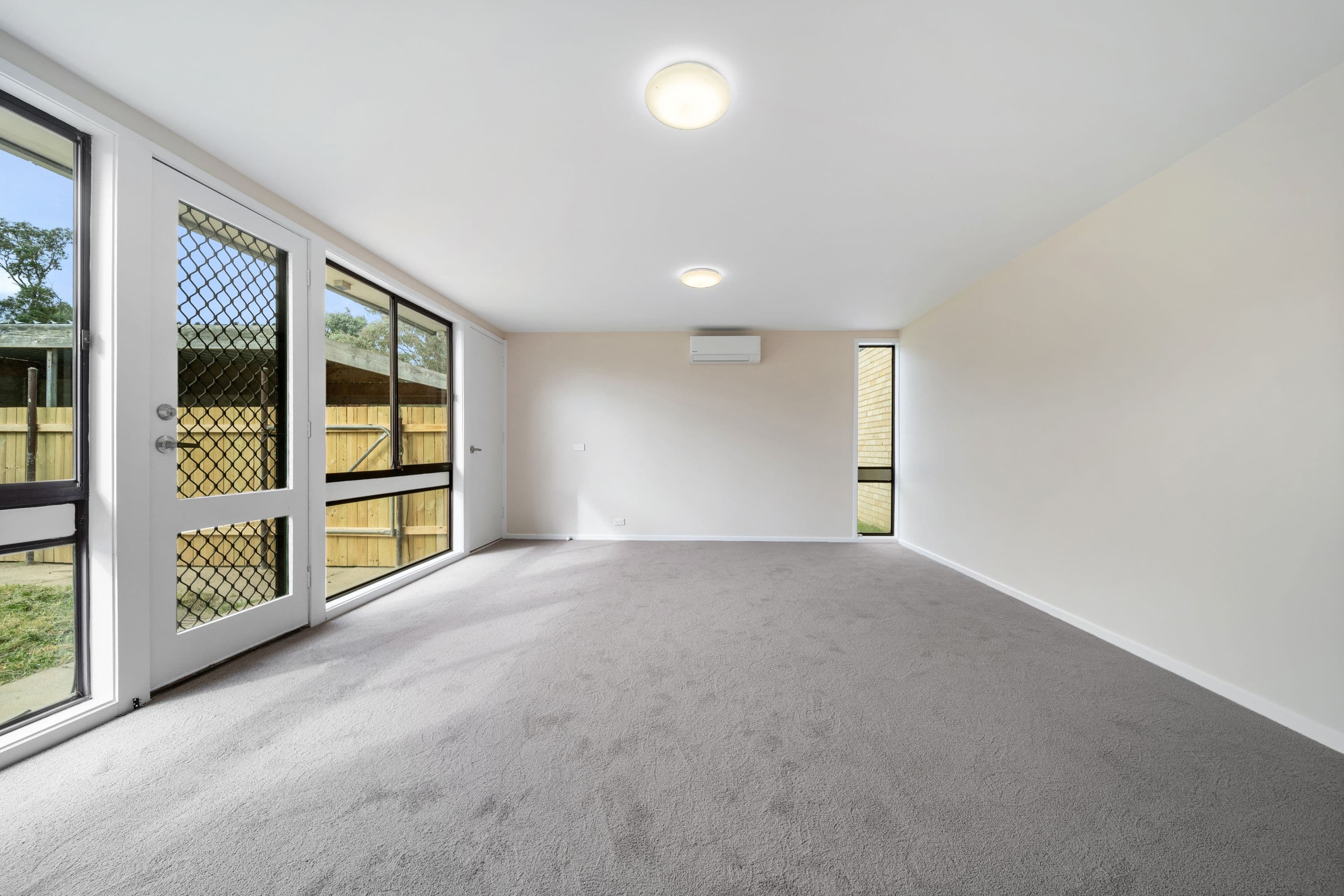 37 Chirnside Circuit, Kambah ACT 2902, Kambah - Thumbnail 2