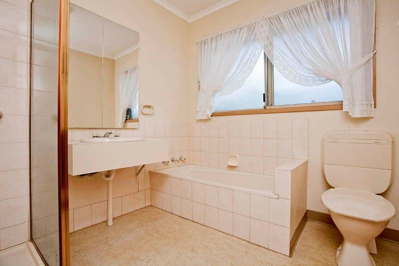 33 Caldermeade Road, CORIO VIC 3214, Corio - Thumbnail 5
