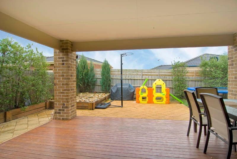 16 Pevensey Drive, NARRE WARREN SOUTH VIC 3805, Narre Warren South - Thumbnail 3