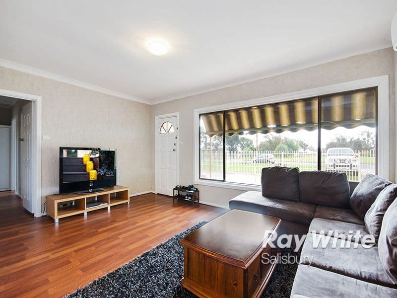 11 Petherton Road, Davoren Park SA 5113, Davoren Park - Thumbnail 4