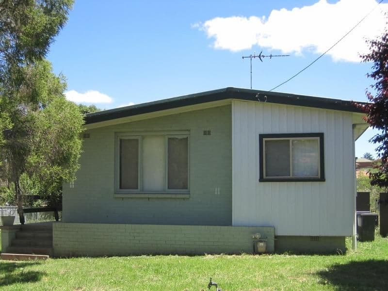 11 Bendick Street, YOUNG NSW 2594, Young - Image 1