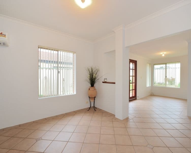 11 Mornington Boulevard, Waikiki WA 6169, Waikiki - Thumbnail 5
