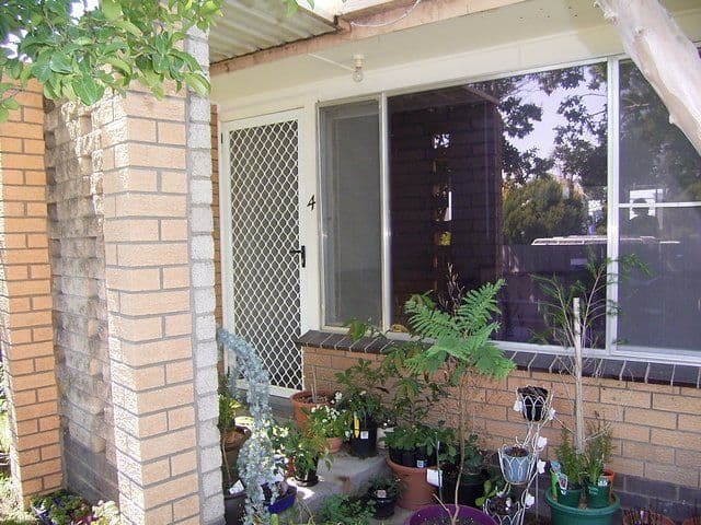 228 Olive Street, SOUTH ALBURY NSW 2640, South Albury - Thumbnail 2
