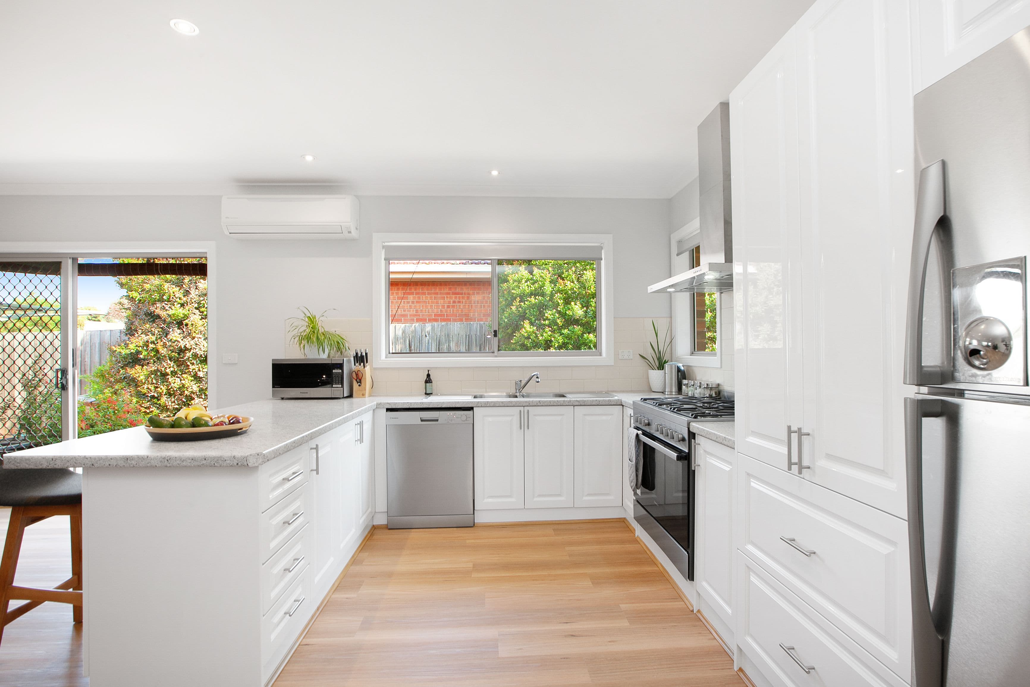 10 McMahon Road, Reservoir VIC 3073, Reservoir - Thumbnail 7