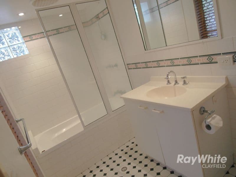 34 Wooloowin Avenue, Wooloowin QLD 4030, Wooloowin - Thumbnail 5