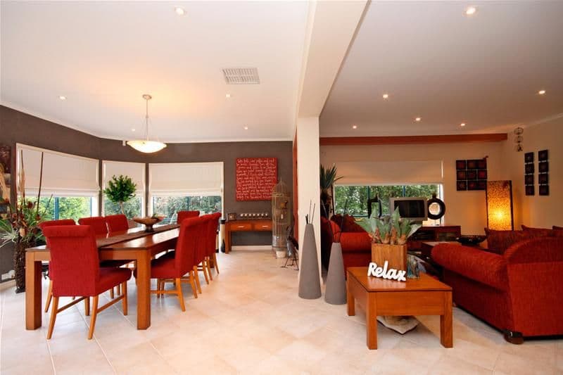 4 Riley Drive, MILL PARK VIC 3082, Mill Park - Thumbnail 3