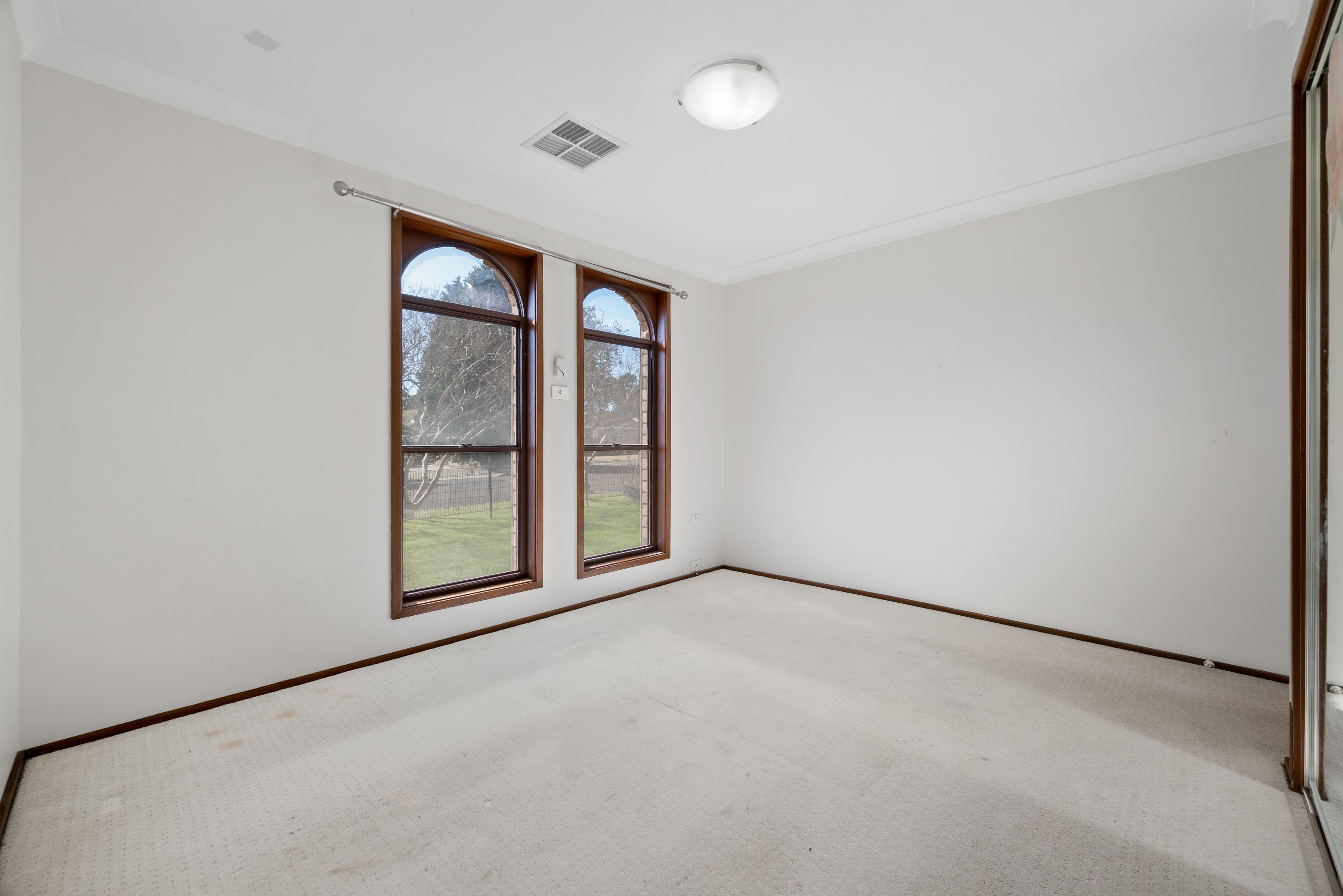 242 Harrow Road, Glenfield NSW 2167, Glenfield - Thumbnail 6