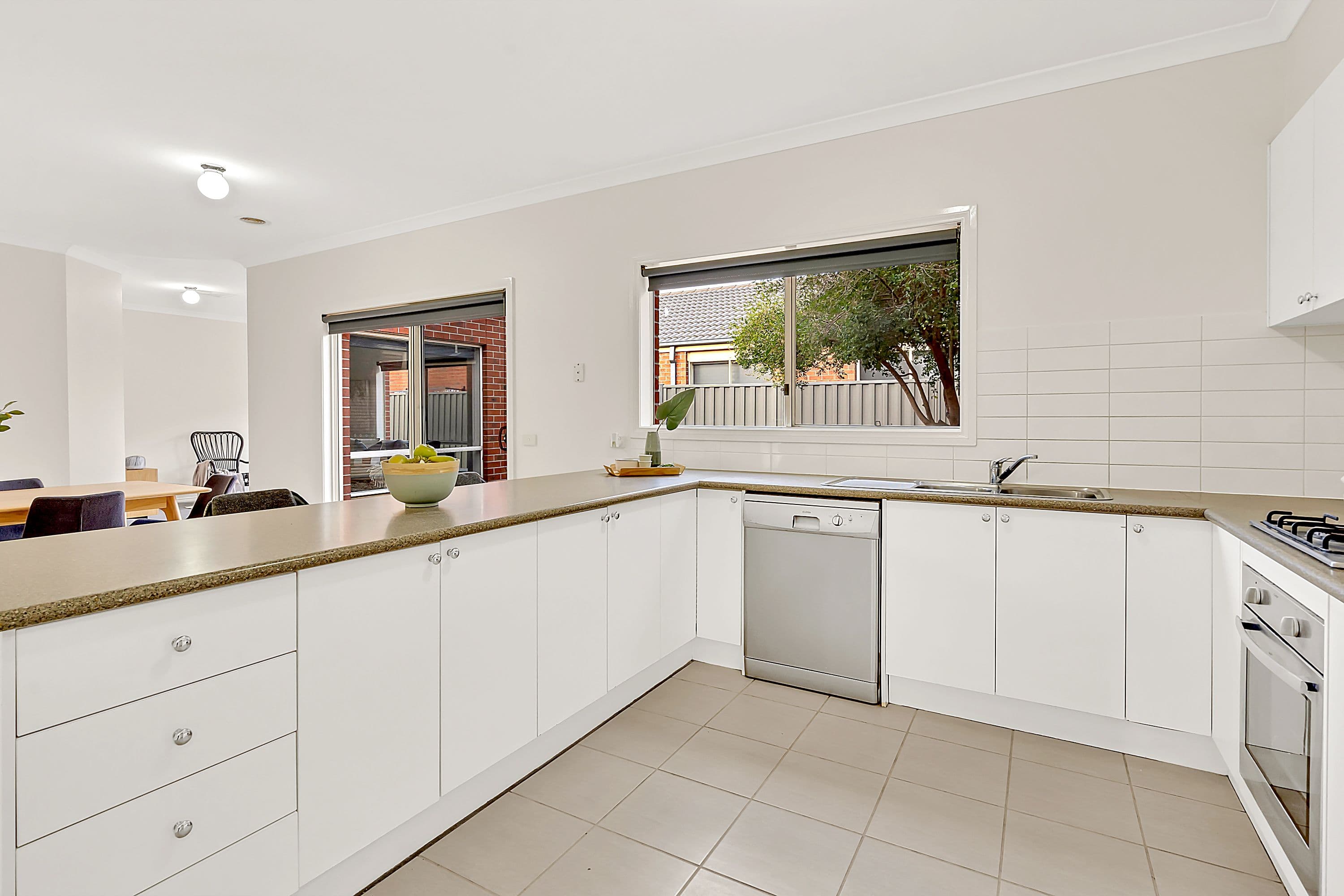 51 Mareeba Way, Craigieburn VIC 3064, Craigieburn - Thumbnail 8