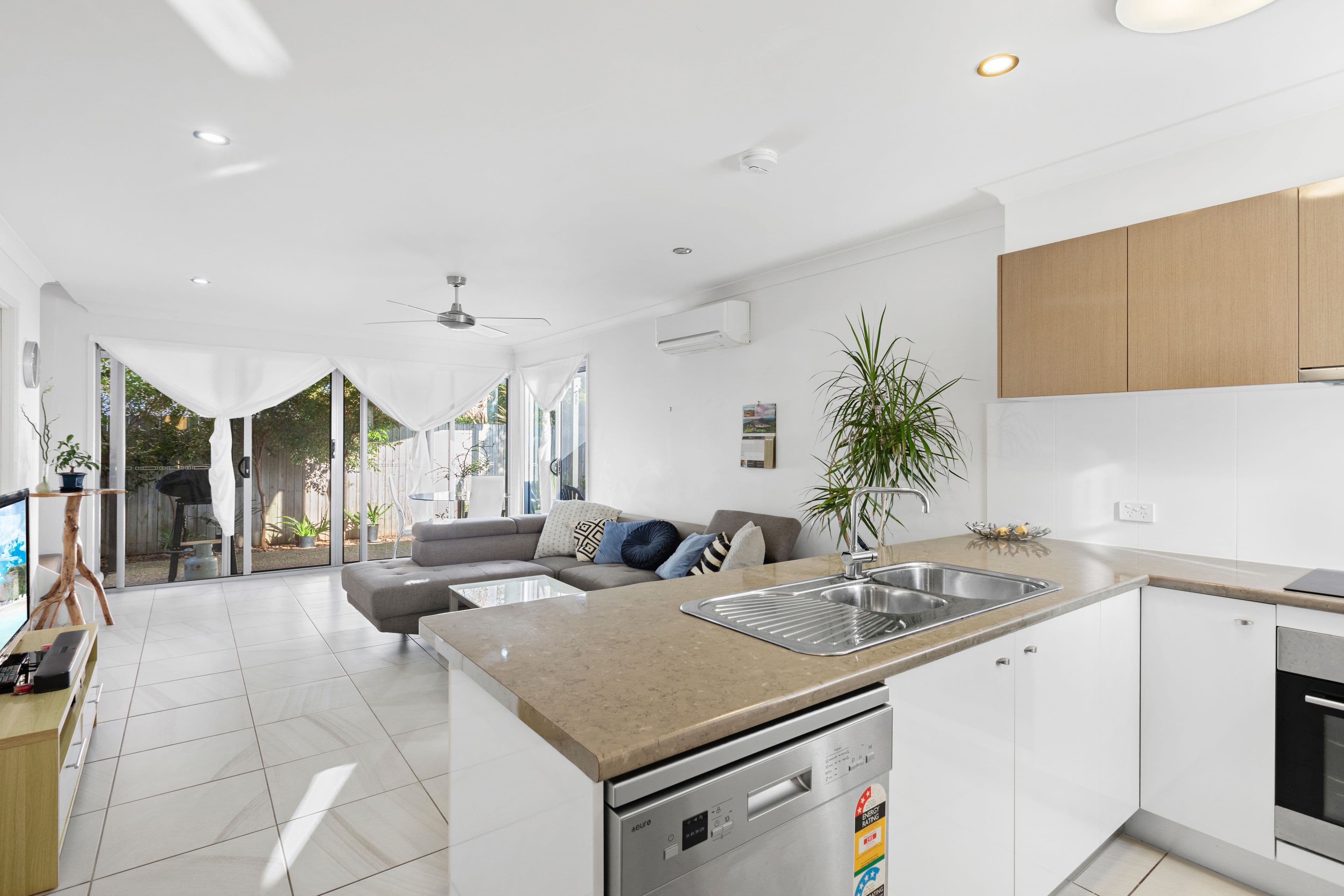 40 Anzac Avenue, Maroochydore QLD 4558, Maroochydore - Thumbnail 2
