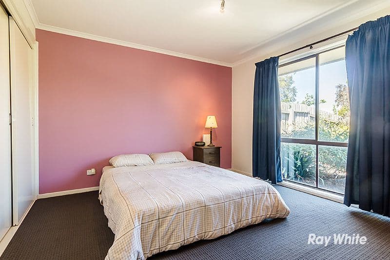 11 Hoysted Avenue, Cranbourne North VIC 3977, Cranbourne North - Thumbnail 5