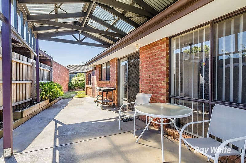11 Hoysted Avenue, Cranbourne North VIC 3977, Cranbourne North - Thumbnail 7
