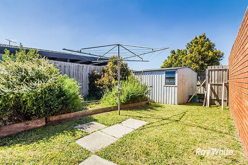 11 Hoysted Avenue, Cranbourne North VIC 3977, Cranbourne North - Thumbnail 8