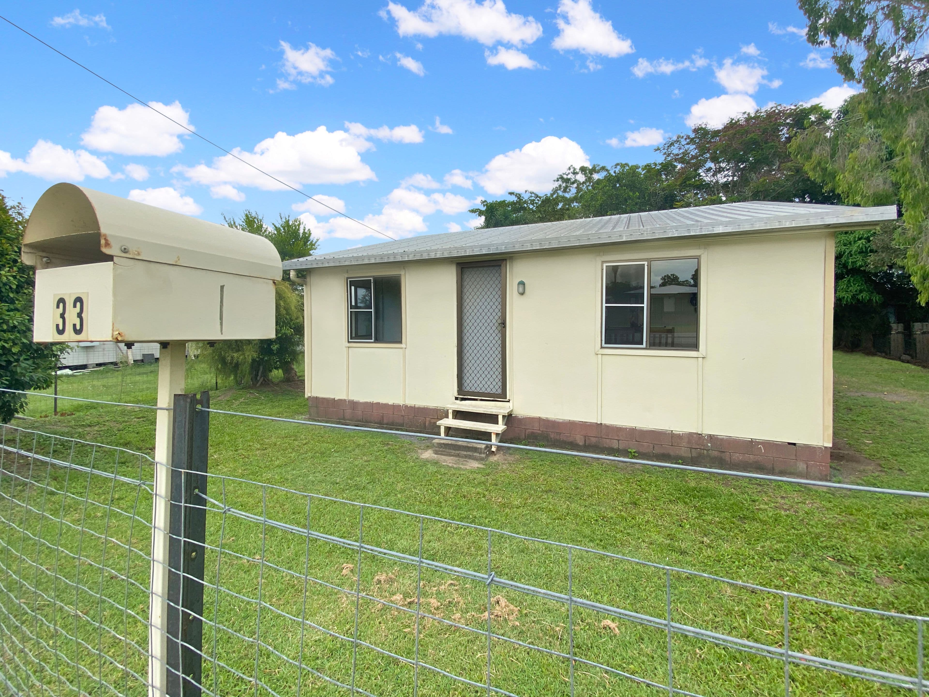 33 Sarina Beach, Sarina QLD 4737, Sarina - Image 1