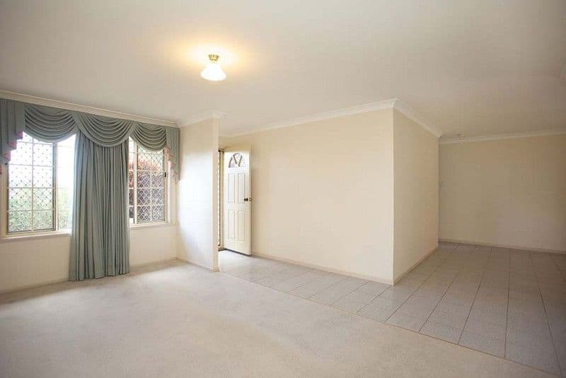 26 Mindona Street, WISHART QLD 4122, Wishart - Thumbnail 2