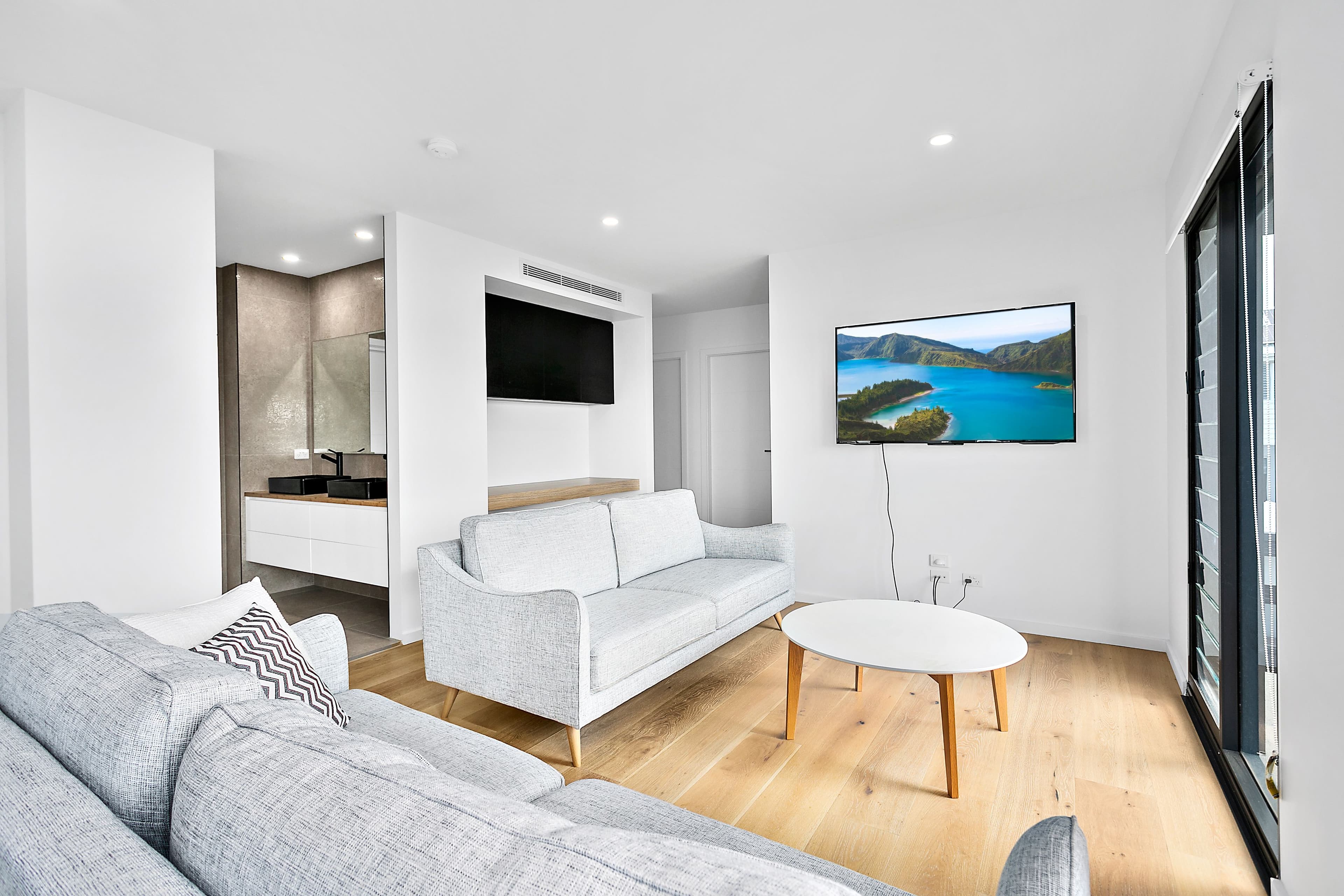 6 Pier Avenue, Shell Cove - Thumbnail 8