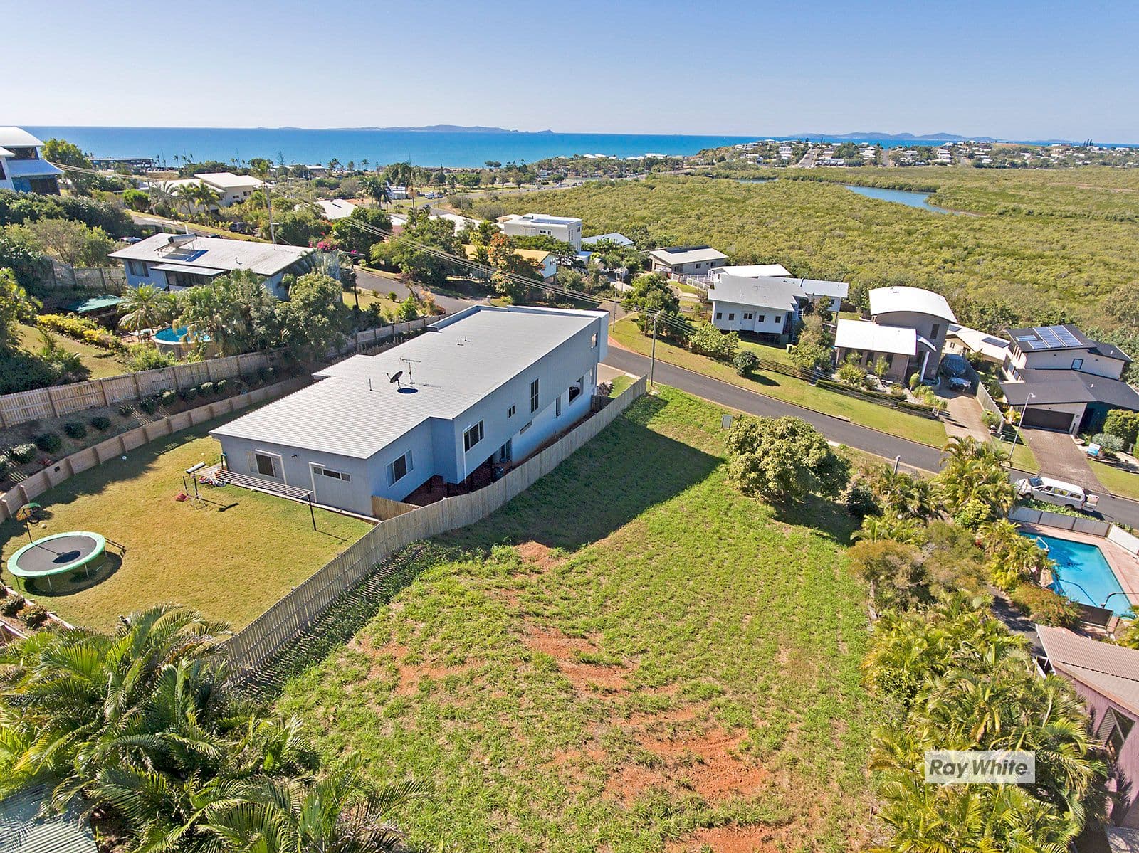 16 Pfaff Street, Yeppoon QLD 4703, Yeppoon - Thumbnail 4