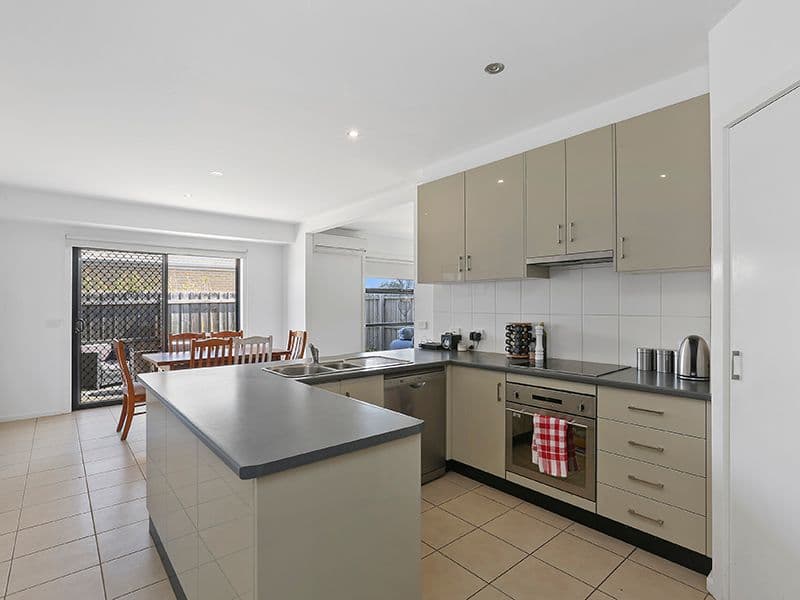 175 Heyers Road, Grovedale VIC 3216, Grovedale - Thumbnail 2