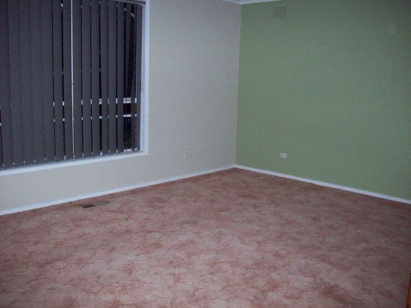 34 West Melton Drive, MELTON WEST VIC 3337, Melton West - Thumbnail 4