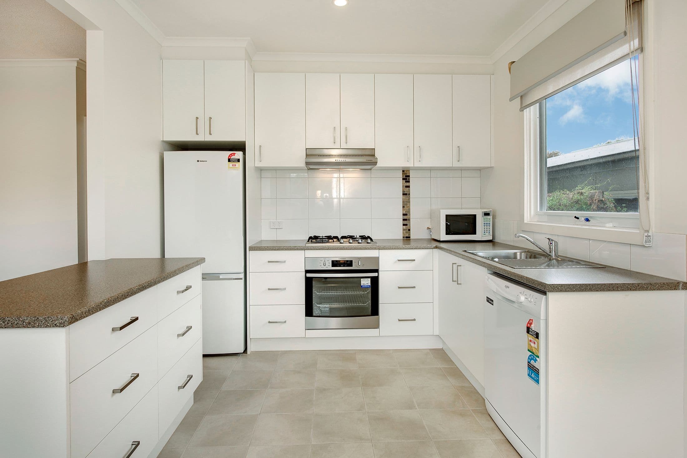 67 Second Avenue, Rosebud VIC 3939, Rosebud - Thumbnail 4
