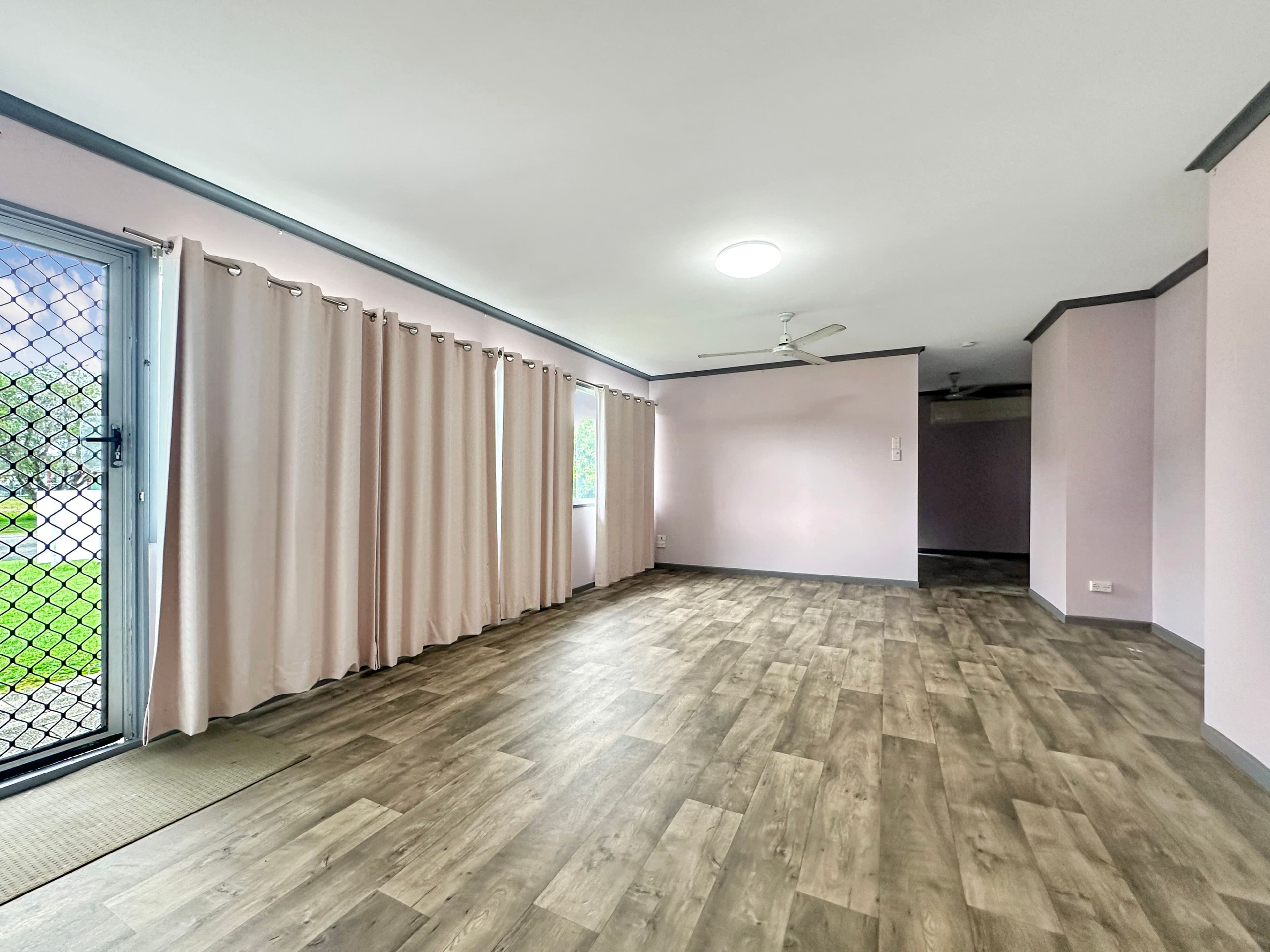 27 Cemetery Road, Sarina QLD 4737, Sarina - Thumbnail 2