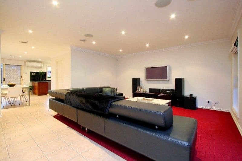 70 Greenhills Road, BUNDOORA VIC 3083, Bundoora - Thumbnail 3