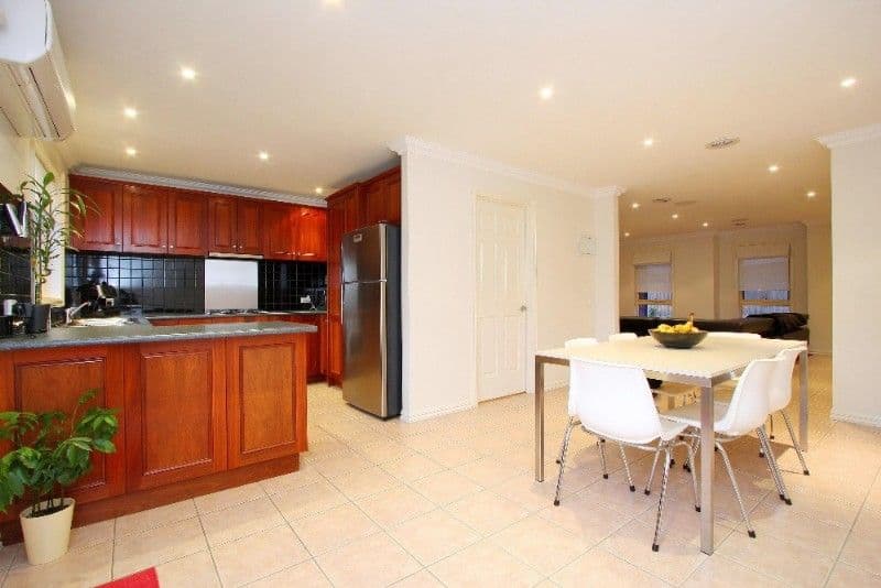 70 Greenhills Road, BUNDOORA VIC 3083, Bundoora - Thumbnail 6
