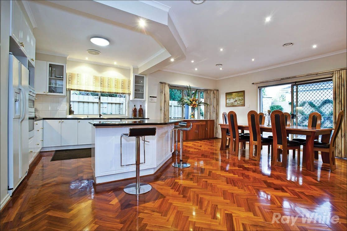 4 Peartree Way, Glen Waverley VIC 3150, Glen Waverley - Thumbnail 3