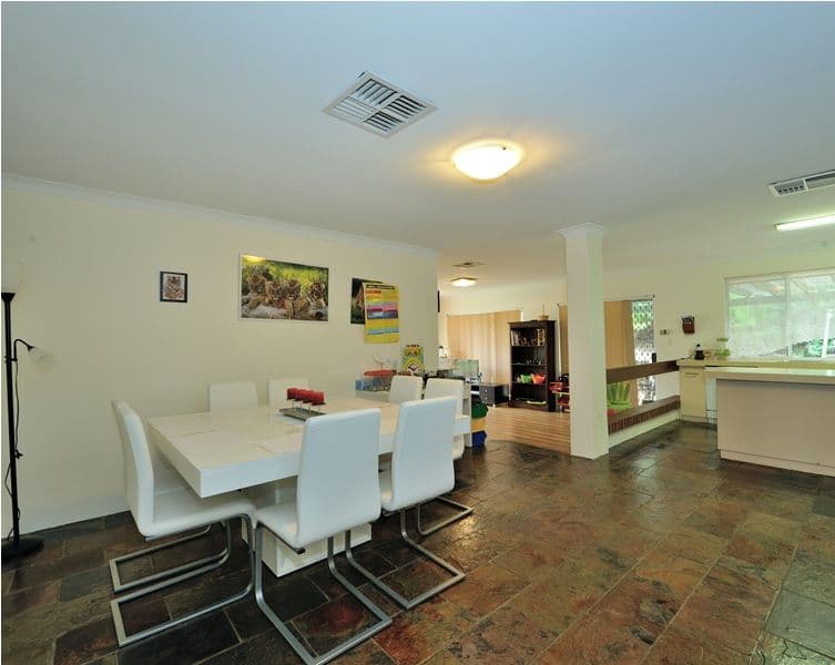 19 Hillview Rise, COOLOONGUP WA 6168, Cooloongup - Thumbnail 2