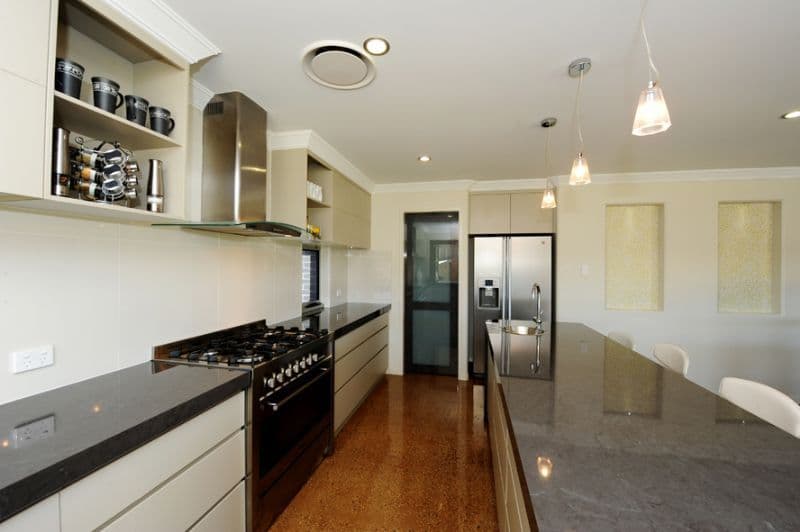 2 Jumbuck Court, GLEN EDEN QLD 4680, Glen Eden - Thumbnail 5
