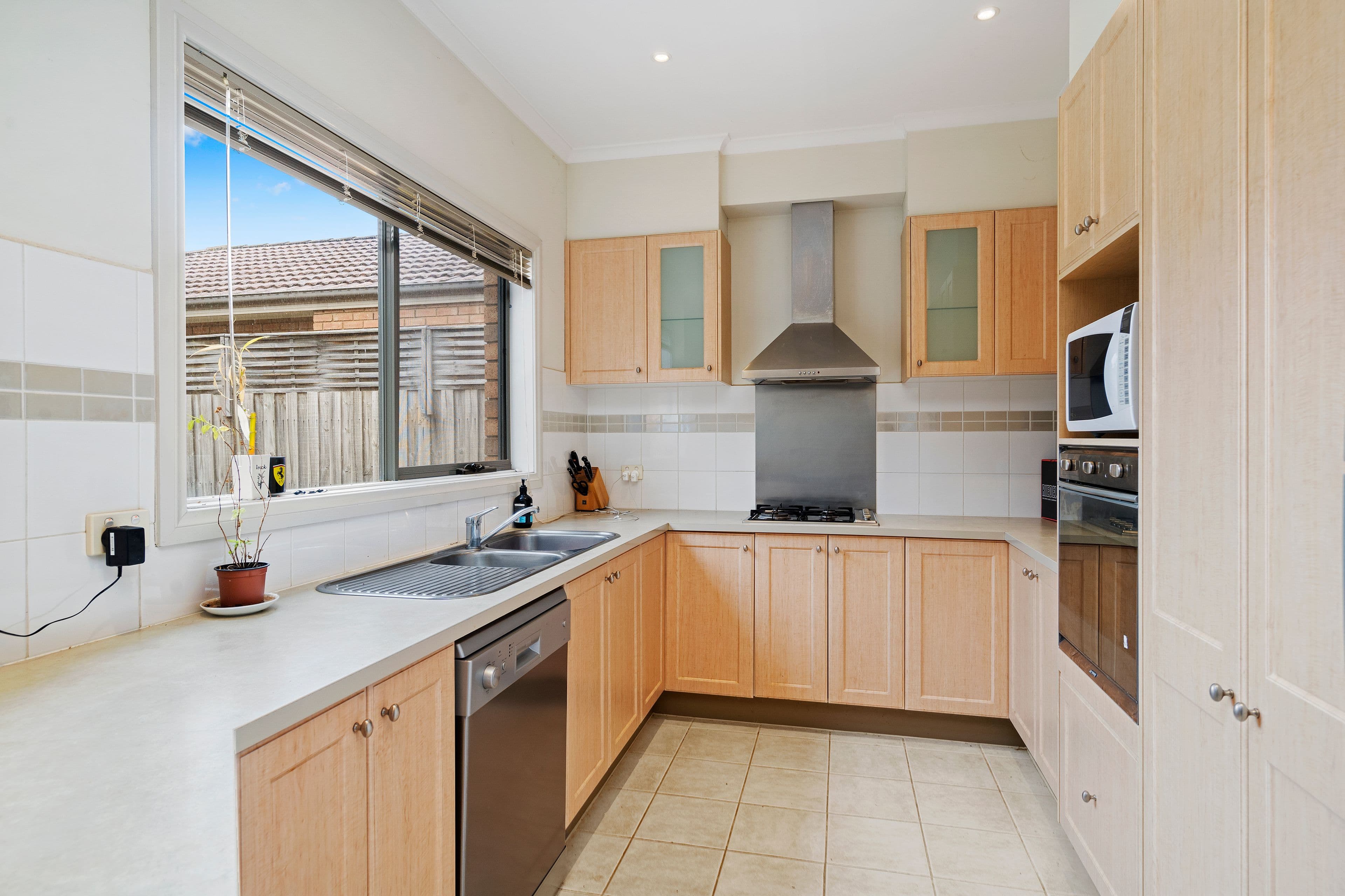 6 Soutar Place, Heatherton VIC 3202, Heatherton - Thumbnail 2