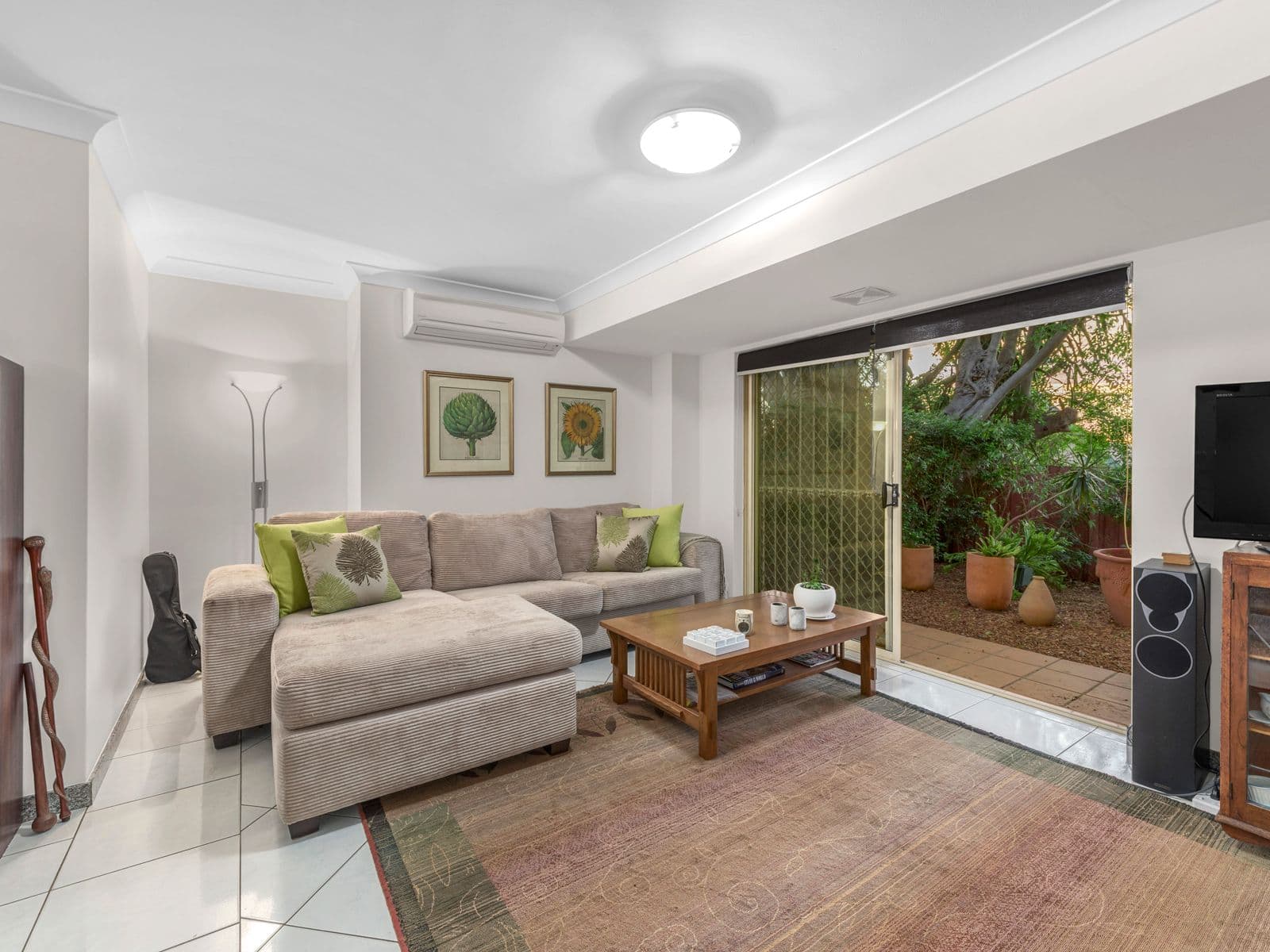 19 Windsor Road, Red Hill QLD 4059, Red Hill - Thumbnail 2
