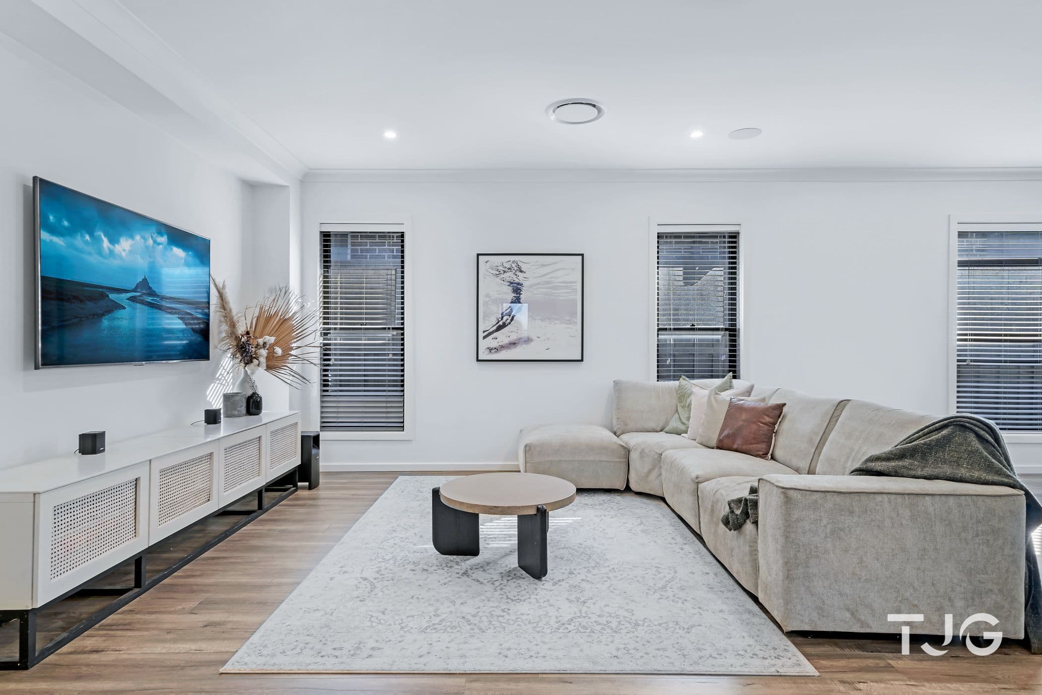 14 Triumph Road (The Gables), Box Hill NSW 2765, Box Hill - Thumbnail 2