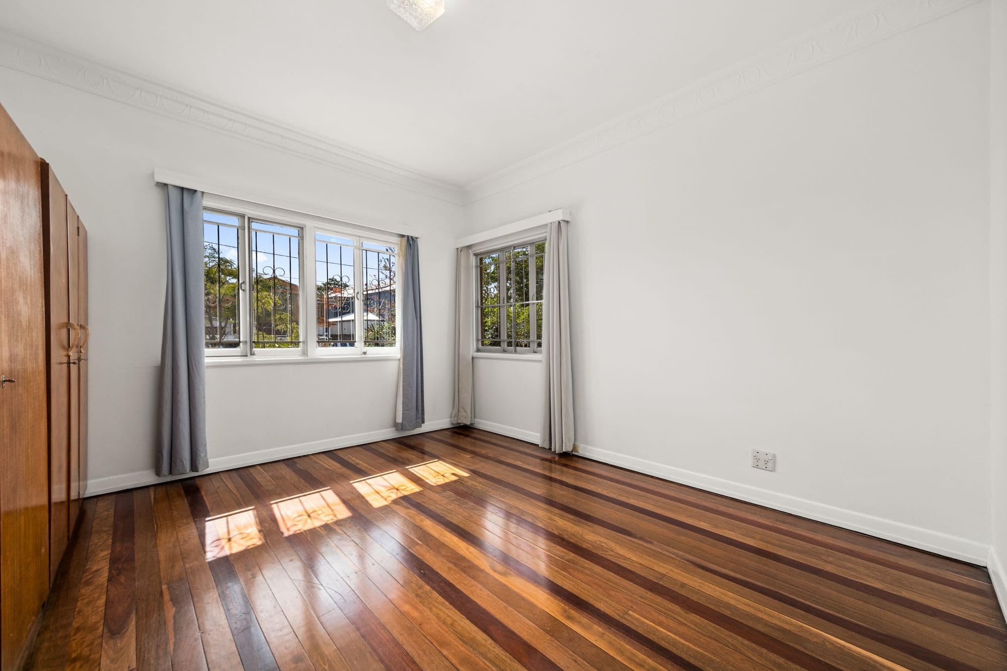 11 Strong Avenue, Graceville QLD 4075, Graceville - Thumbnail 8