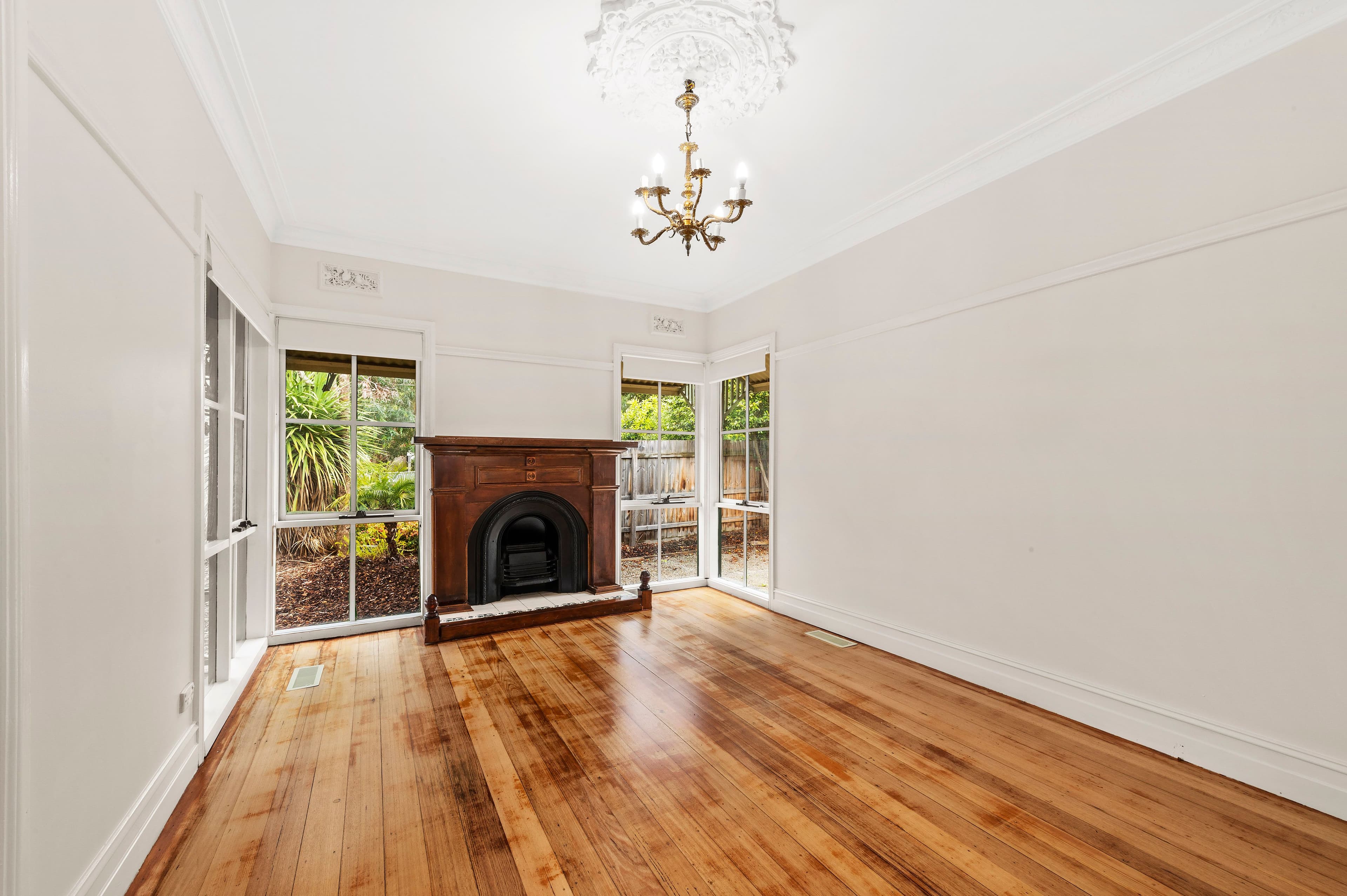 11 Neilson Street, Bayswater VIC 3153, Bayswater - Thumbnail 4