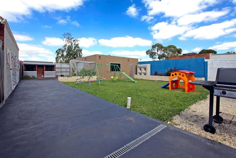 39 Clunes Street, KINGSBURY VIC 3083, Kingsbury - Thumbnail 2