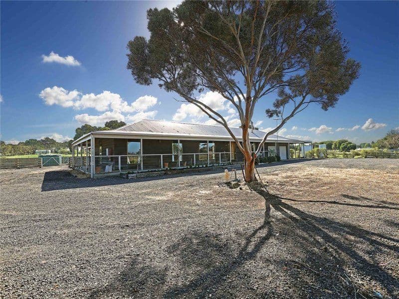 105 OLD MELBOURNE Road, LARA VIC 3212, Lara - Thumbnail 5