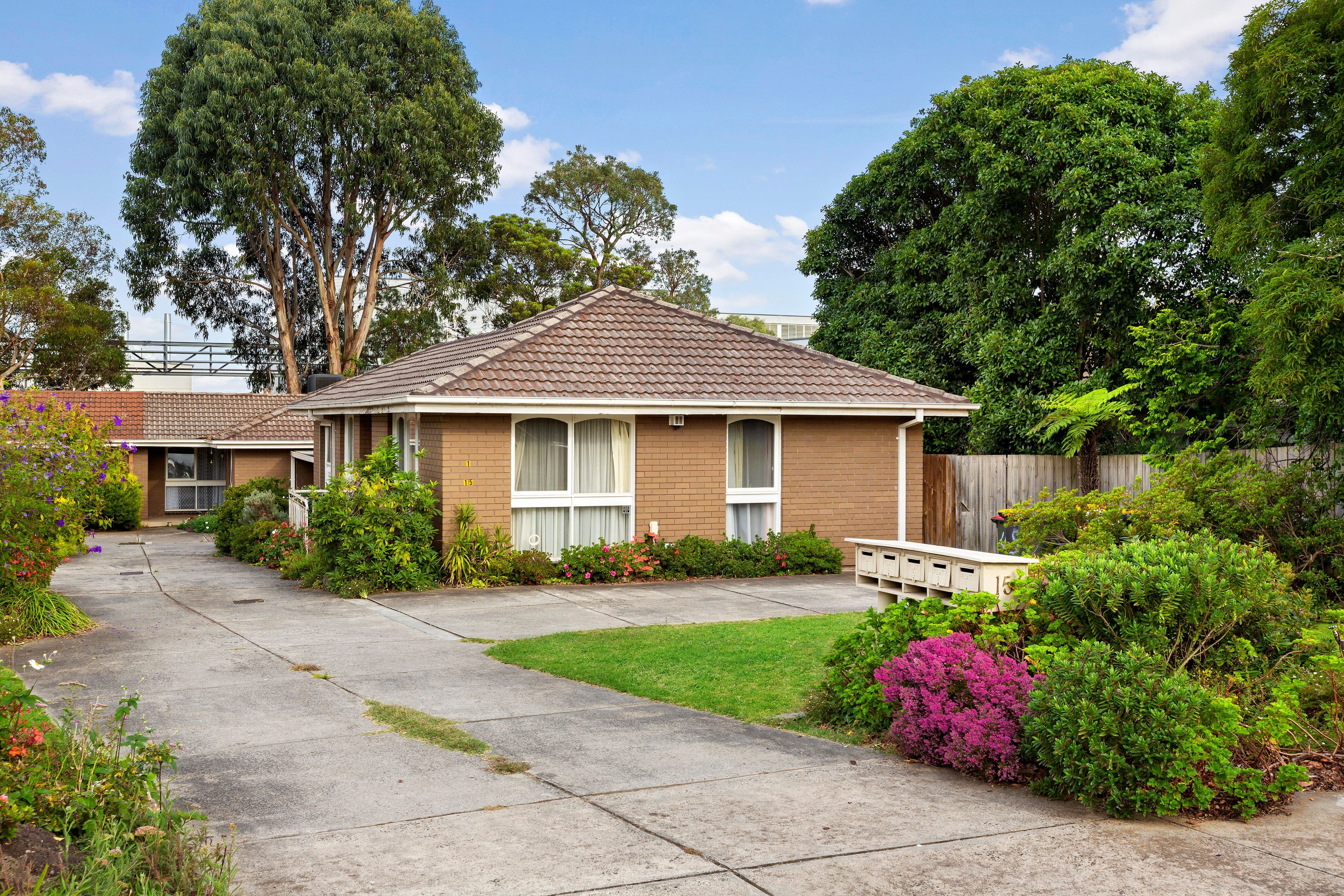 15 Jordan Grove, Glen Waverley VIC 3150, Glen Waverley - Image 1