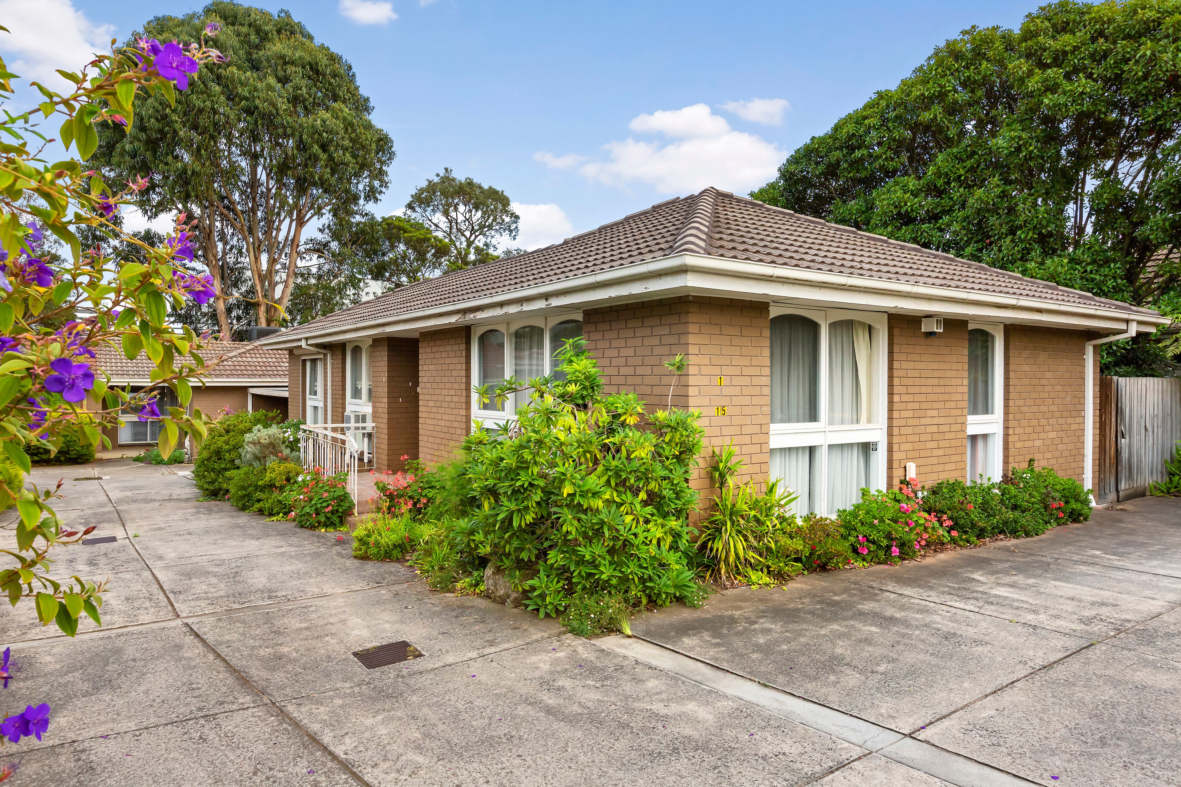 15 Jordan Grove, Glen Waverley VIC 3150, Glen Waverley - Thumbnail 4