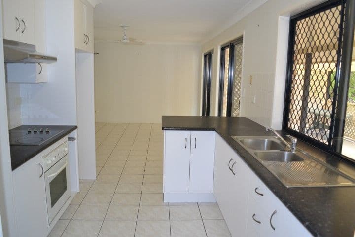 10 Carbeen Street, KIN KORA QLD 4680, Kin Kora - Thumbnail 7