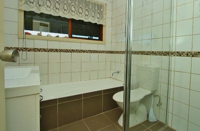 124 Wilsons Road, Heathcote VIC 3523, Heathcote - Thumbnail 2